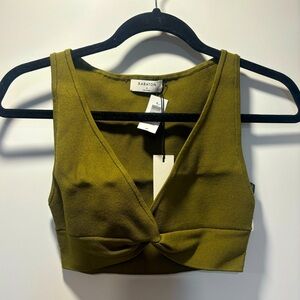 Babaton
Sculpt Knit Twist Tank